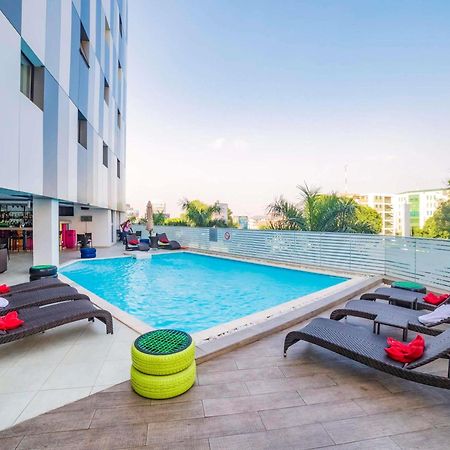 Ibis Styles Accra Airport Hotel Exterior foto