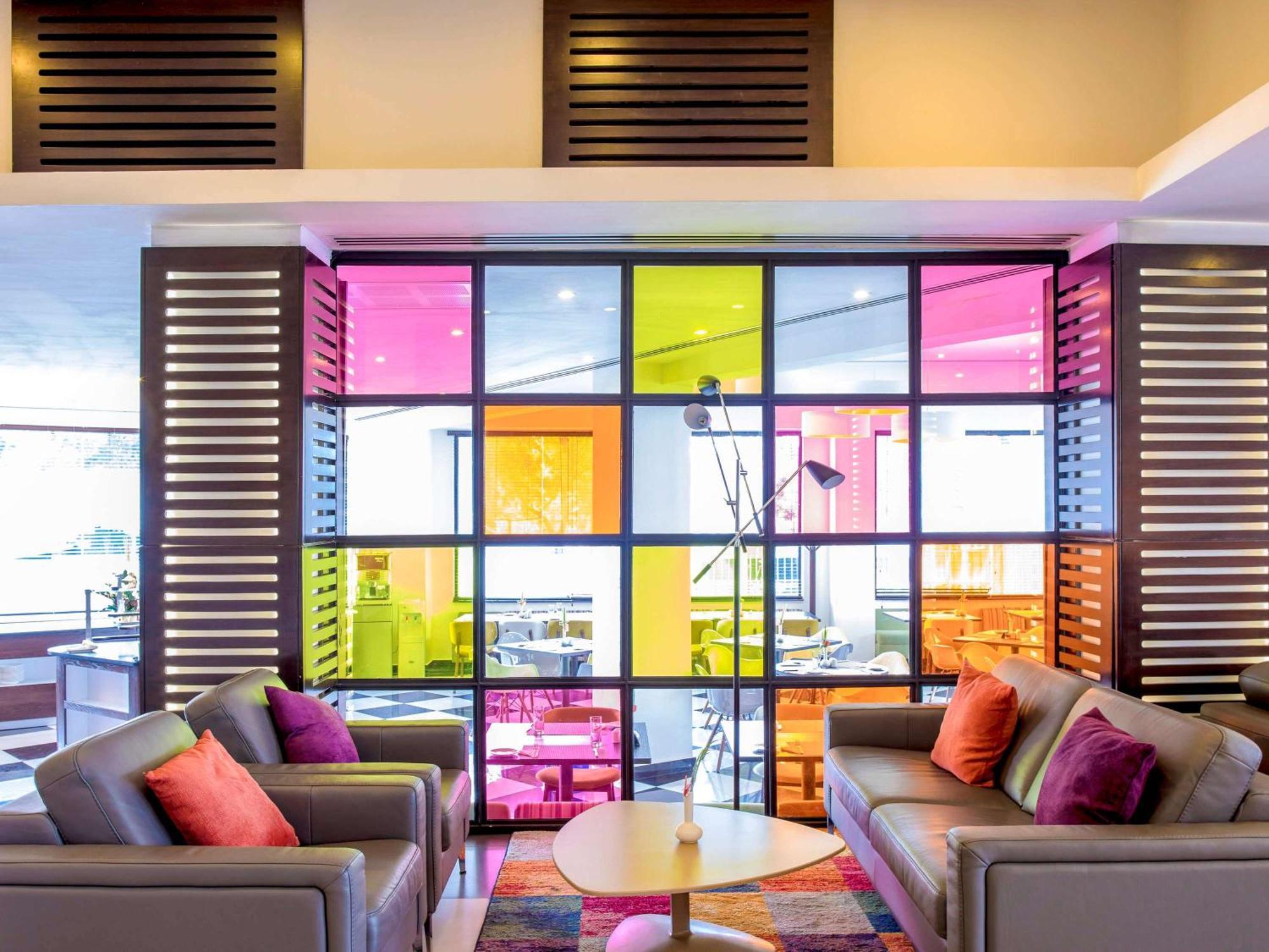 Ibis Styles Accra Airport Hotel Exterior foto