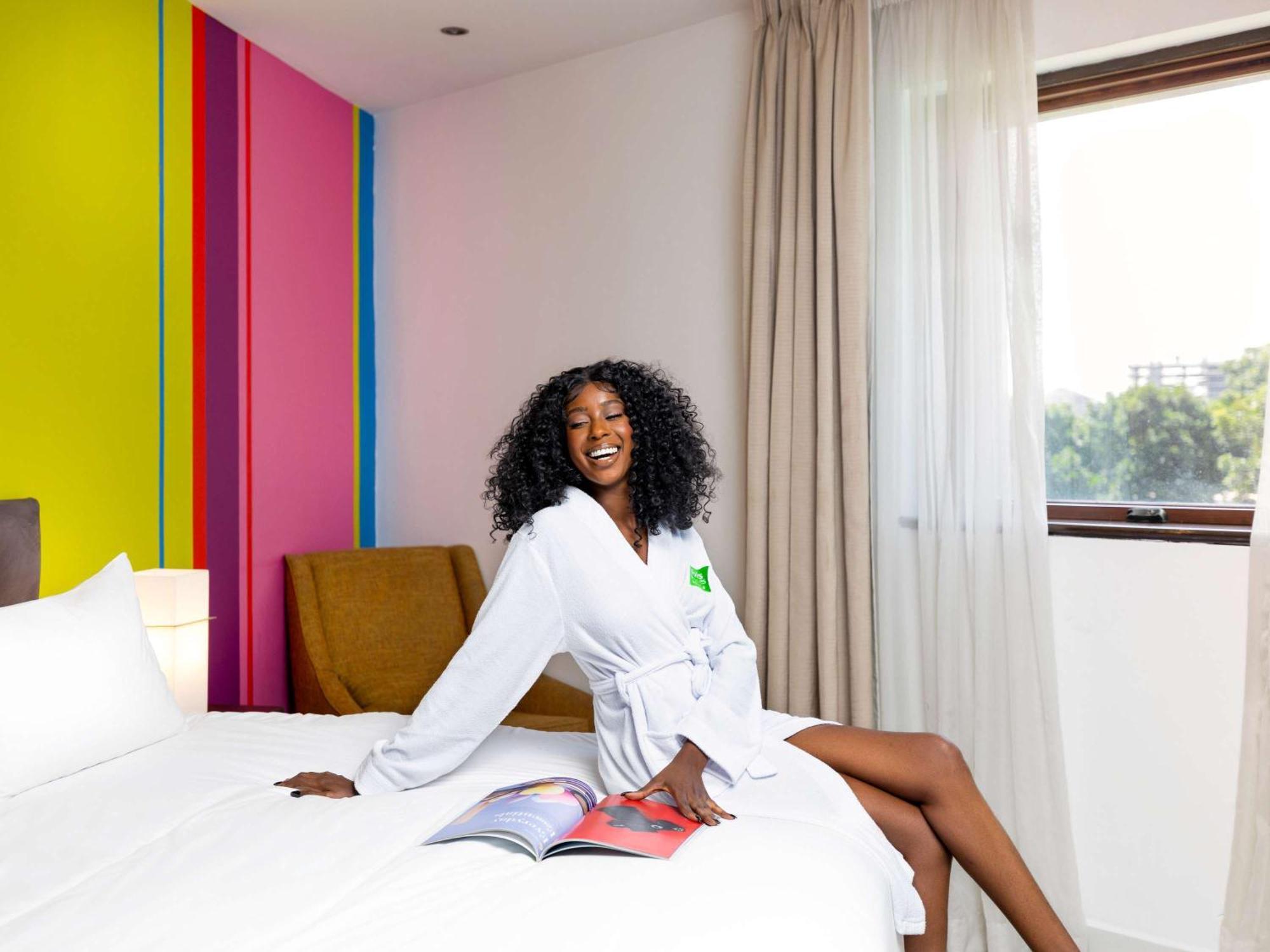 Ibis Styles Accra Airport Hotel Exterior foto