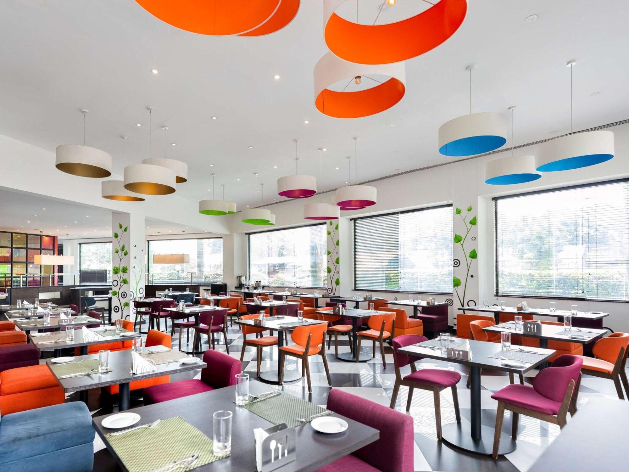 Ibis Styles Accra Airport Hotel Exterior foto
