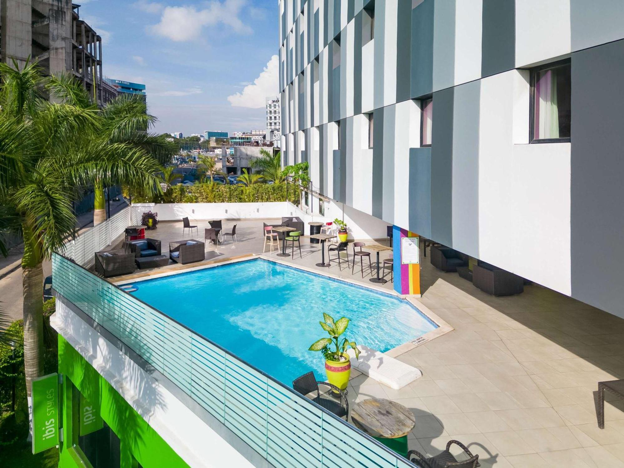 Ibis Styles Accra Airport Hotel Exterior foto